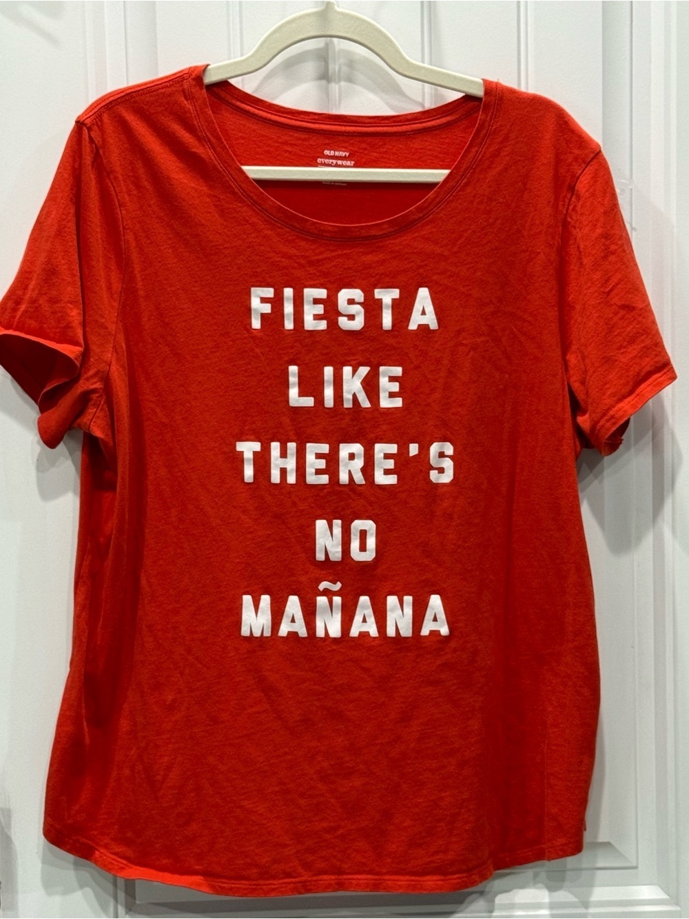 Old Navy Women’s Size XL Fiesta Like There’s No Mañana Graphic Tee EUC